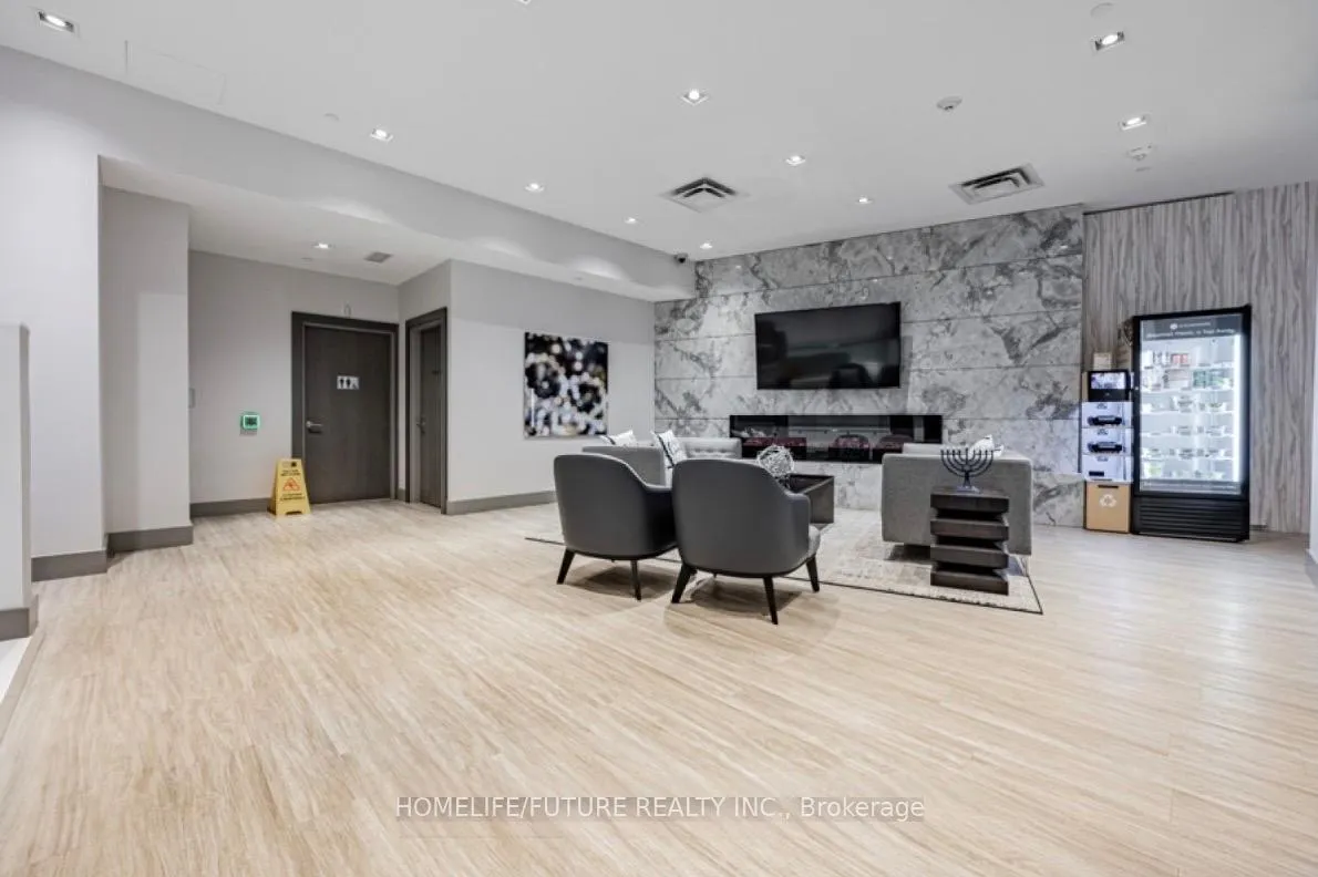 Photo 5 of Unit 1708, 181 Bedford Road, Toronto, The Annex — HOMEH