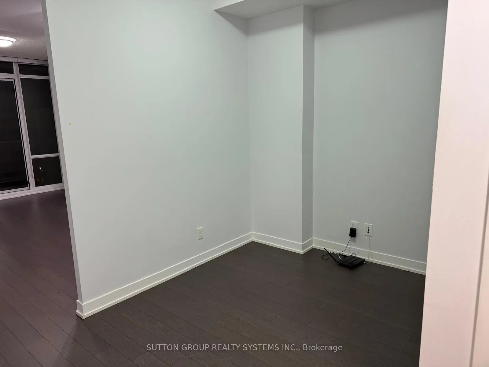 Photo 2 of Unit N902, 120 Bayview Avenue, Toronto, Waterfront Communities — HOMEH