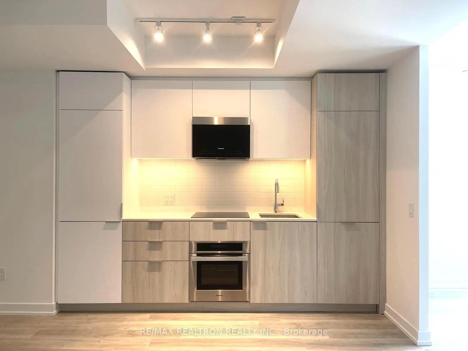 Photo 3 of Unit 337, 28 Eastern Avenue, Toronto, Moss Park — HOMEH