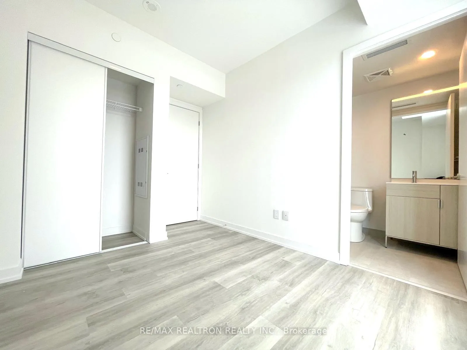 Photo 8 of Unit 337, 28 Eastern Avenue, Toronto, Moss Park — HOMEH