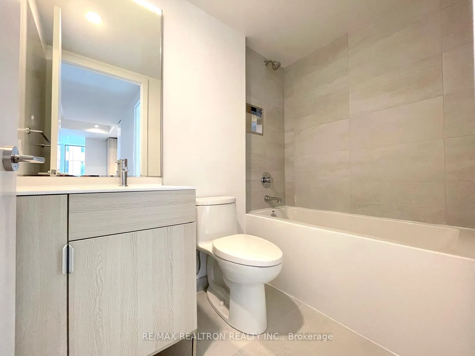 Photo 10 of Unit 337, 28 Eastern Avenue, Toronto, Moss Park — HOMEH