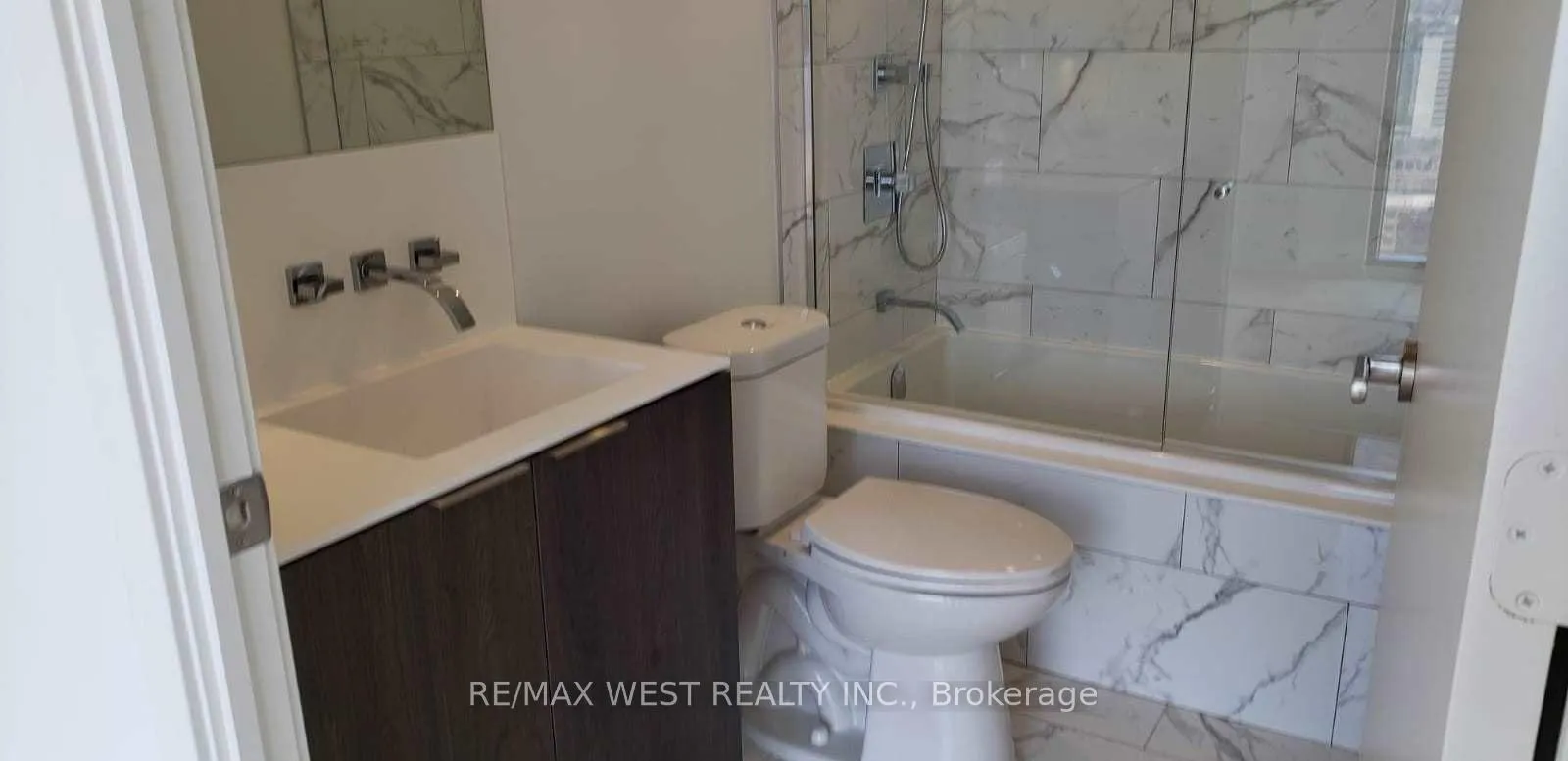 Photo 11 of Unit 2002, 12 Bonnycastle Street, Toronto, Waterfront Communities — HOMEH