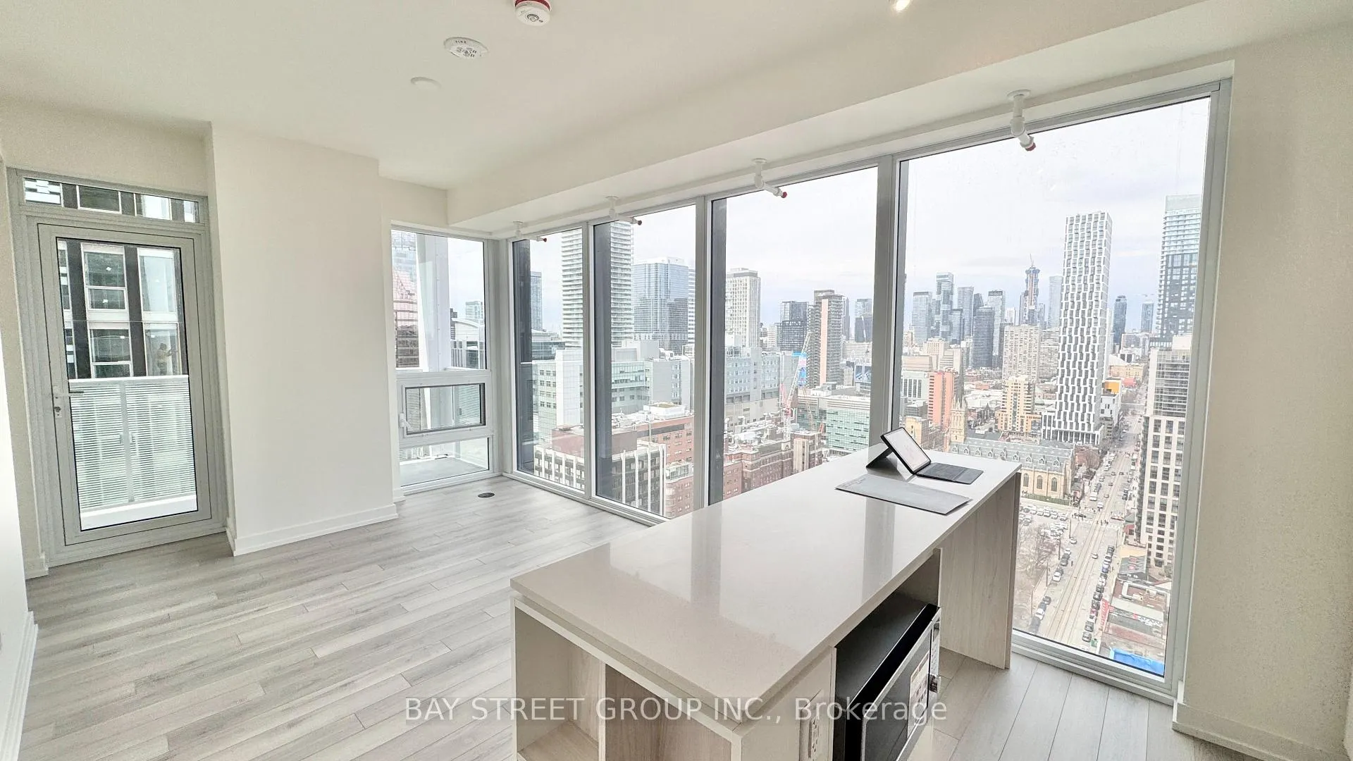 Photo 4 of Unit 3203, 89 Church Street, Toronto, Church-Yonge Corridor — HOMEH
