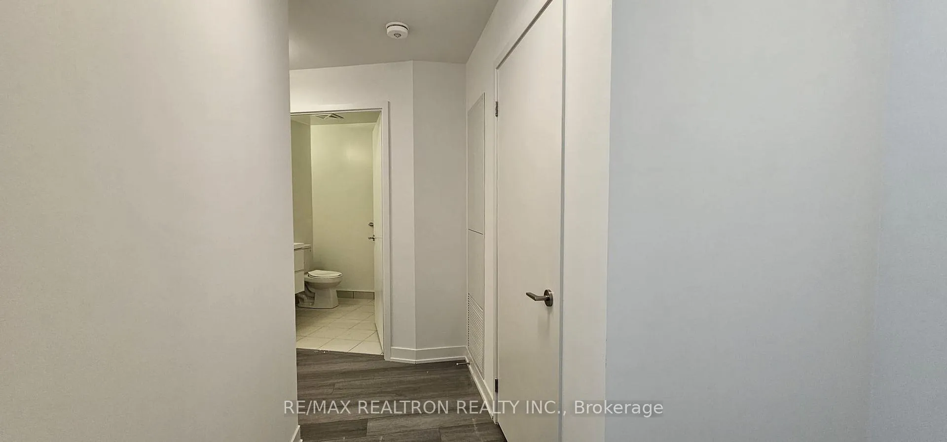 Photo 6 of Unit 306, 38 Simcoe Promenade, Markham, Unionville — HOMEH