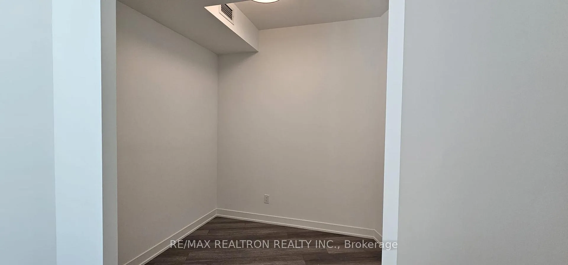 Photo 14 of Unit 306, 38 Simcoe Promenade, Markham, Unionville — HOMEH