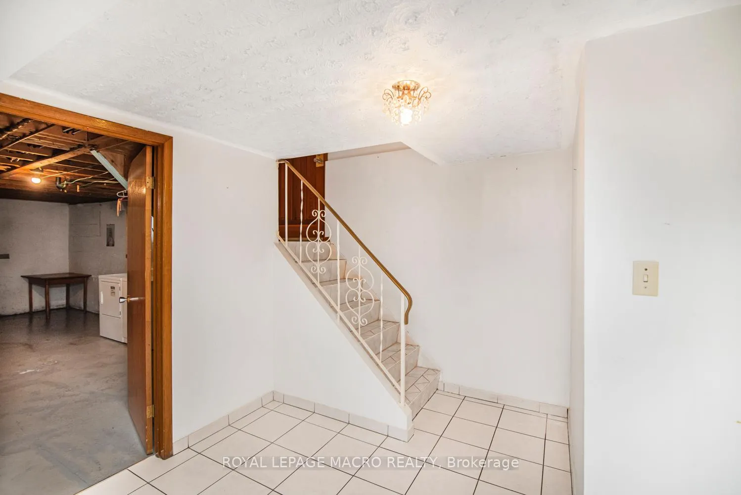 Photo 27 of 31 Adair Avenue N, Hamilton, McQuesten — HOMEH