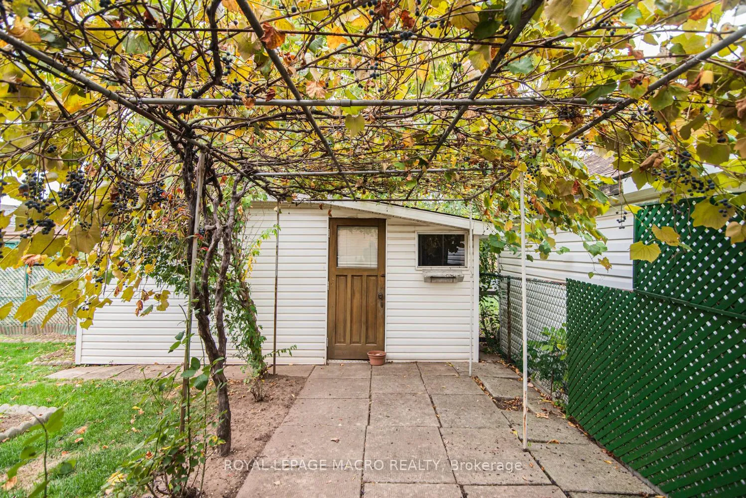 Photo 42 of 31 Adair Avenue N, Hamilton, McQuesten — HOMEH