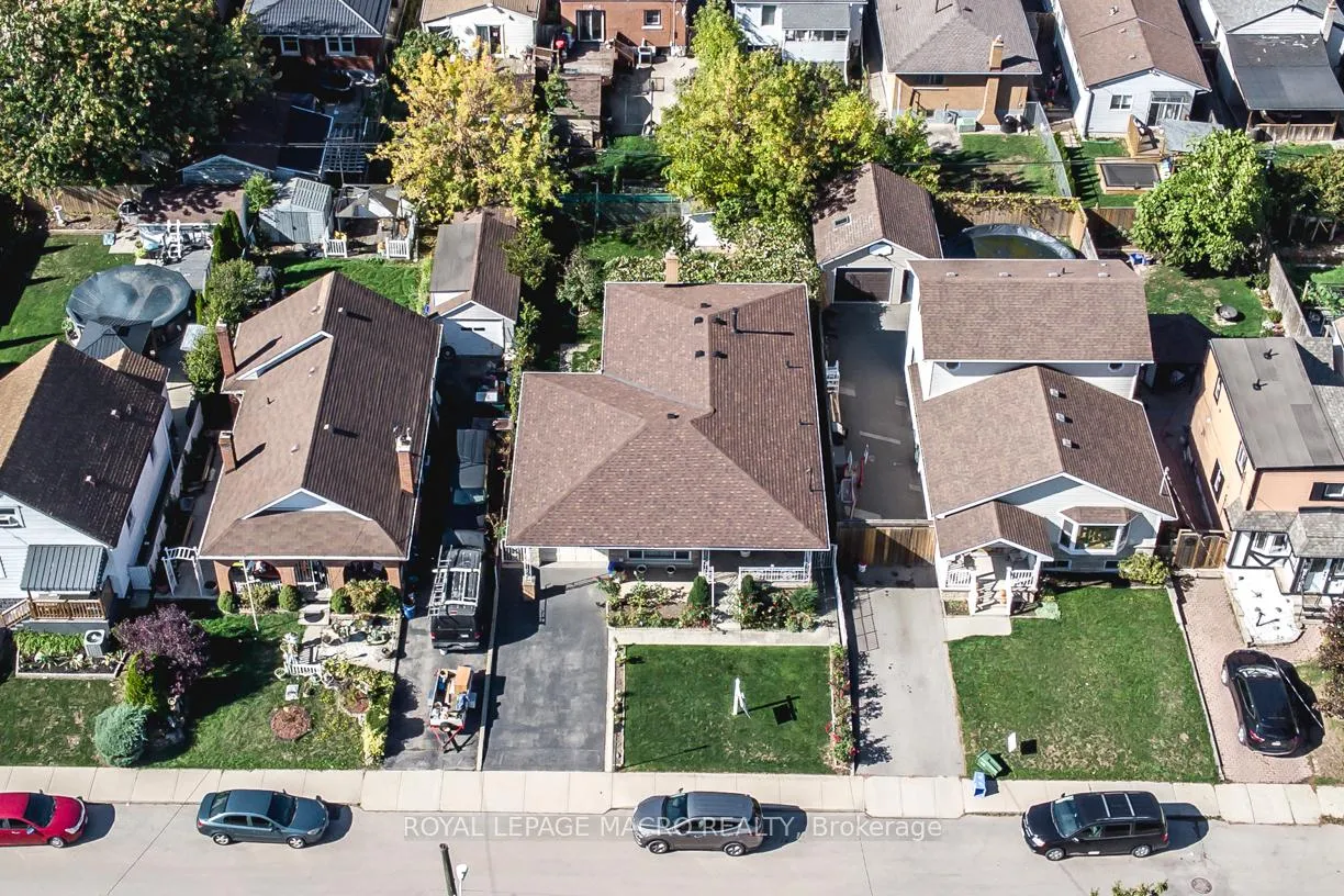 Photo 48 of 31 Adair Avenue N, Hamilton, McQuesten — HOMEH