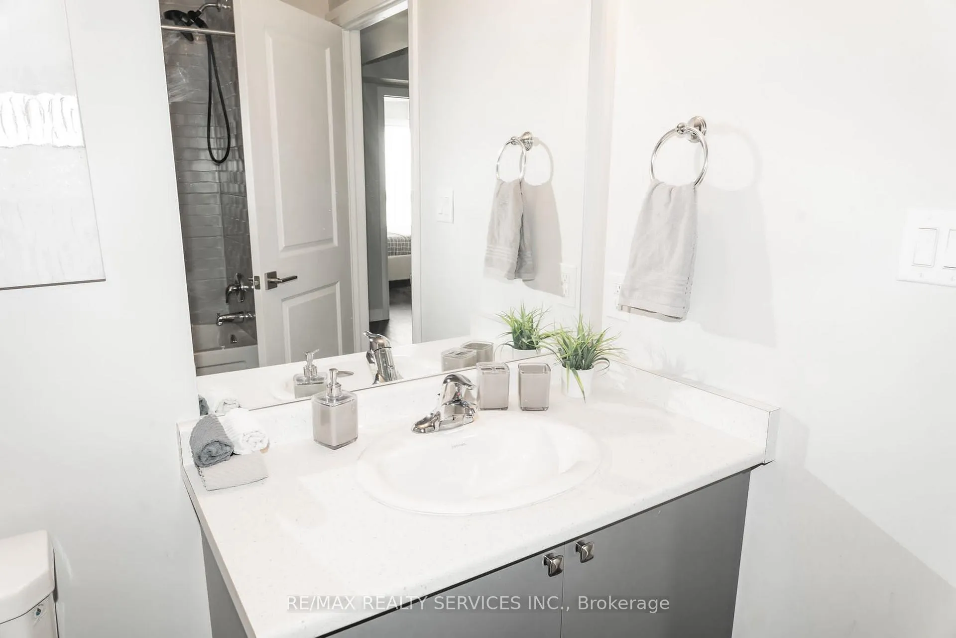 Photo 10 of Unit 63, 6705 Cropp Street, Niagara Falls, Morrison — HOMEH