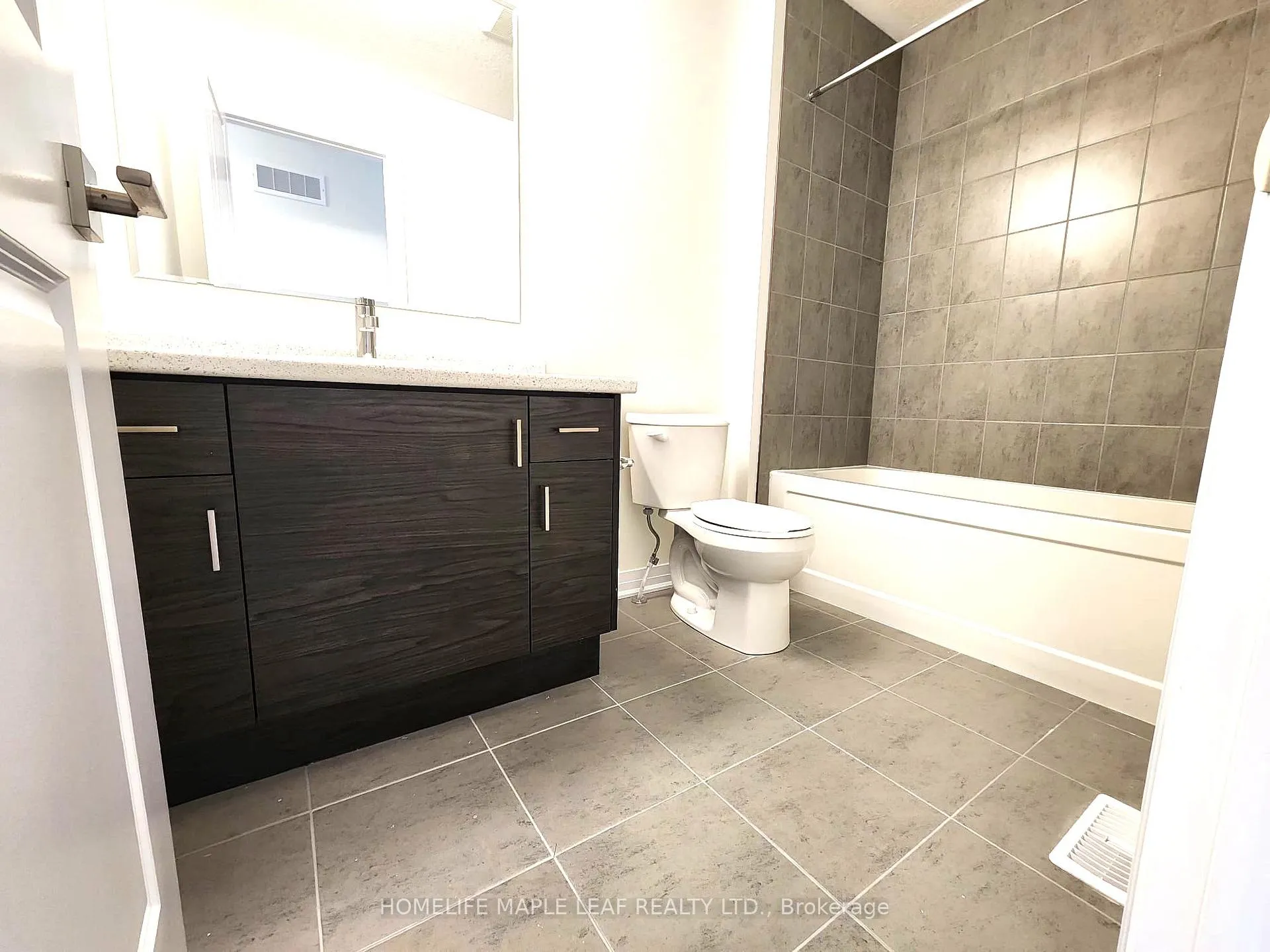 Photo 13 of Unit 41, 15 Stauffer Woods Trail, Kitchener — HOMEH