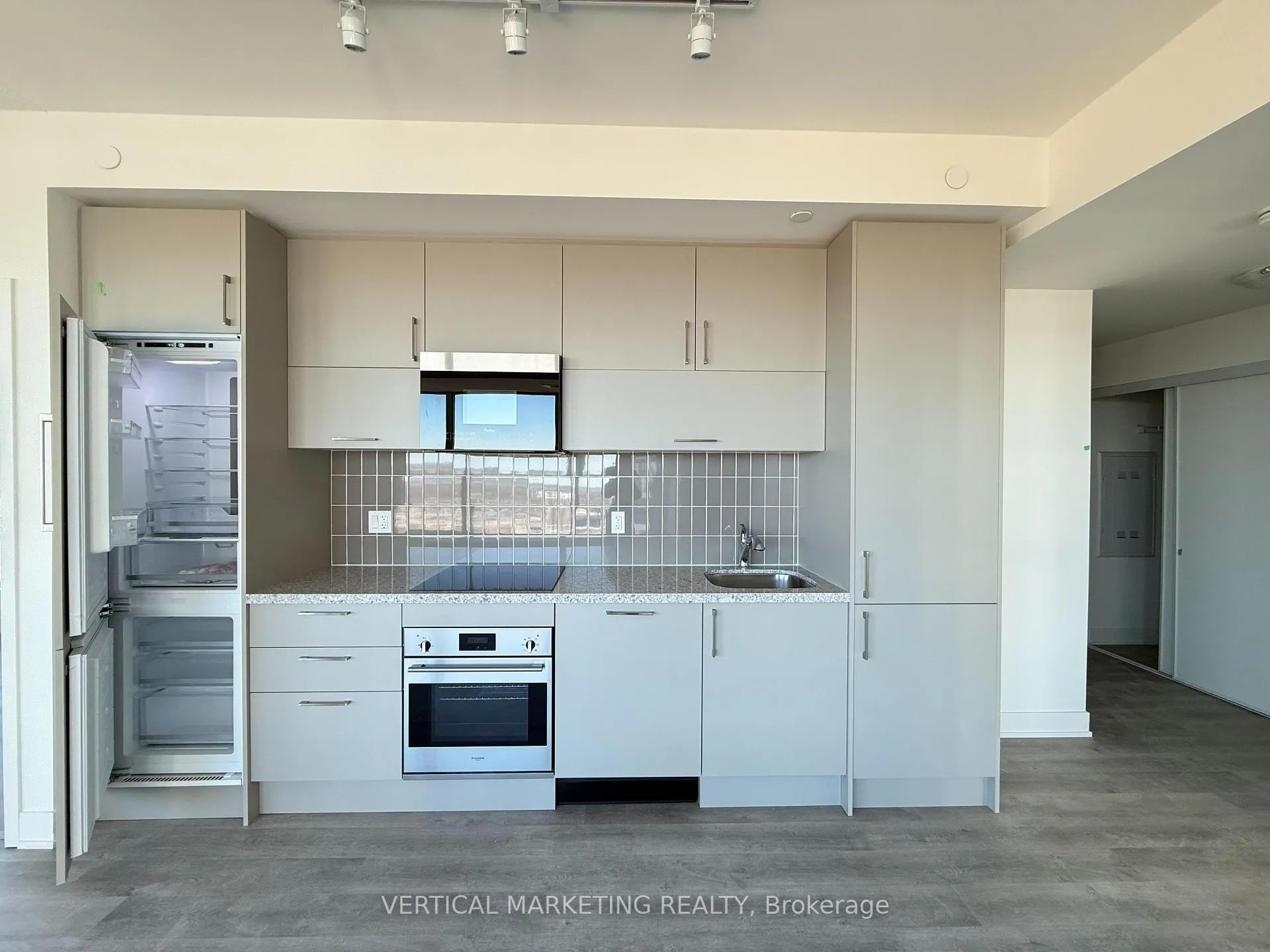 Photo 4 of Unit 2204, 38 Andre de Grasse Street, Markham, Unionville — HOMEH