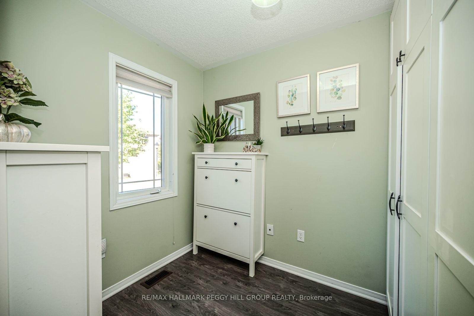 Photo 2 of Unit 47, 175 Stanley Street, Barrie, East Bayfield — HOMEH