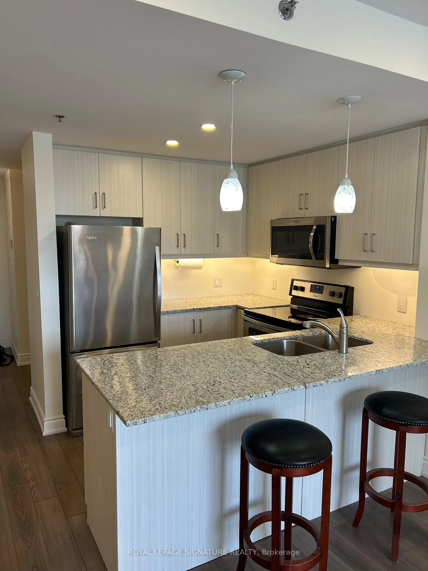 Photo 2 of Unit 320, 21 Brookhouse Drive, Clarington, Newcastle — HOMEH