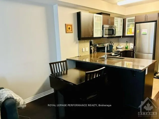 Photo 11 of Unit 807, 195 Besserer Street, Ottawa, Sandy Hill — HOMEH