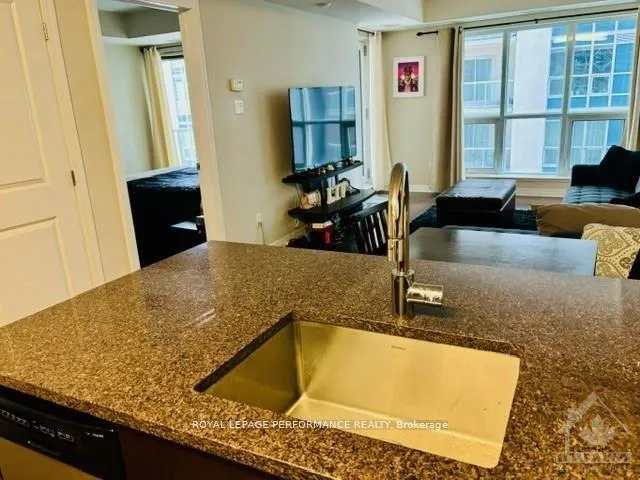 Photo 13 of Unit 807, 195 Besserer Street, Ottawa, Sandy Hill — HOMEH