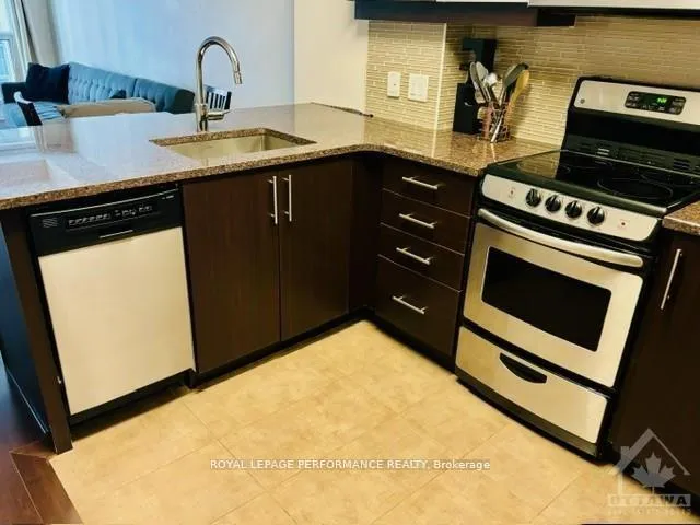 Photo 14 of Unit 807, 195 Besserer Street, Ottawa, Sandy Hill — HOMEH