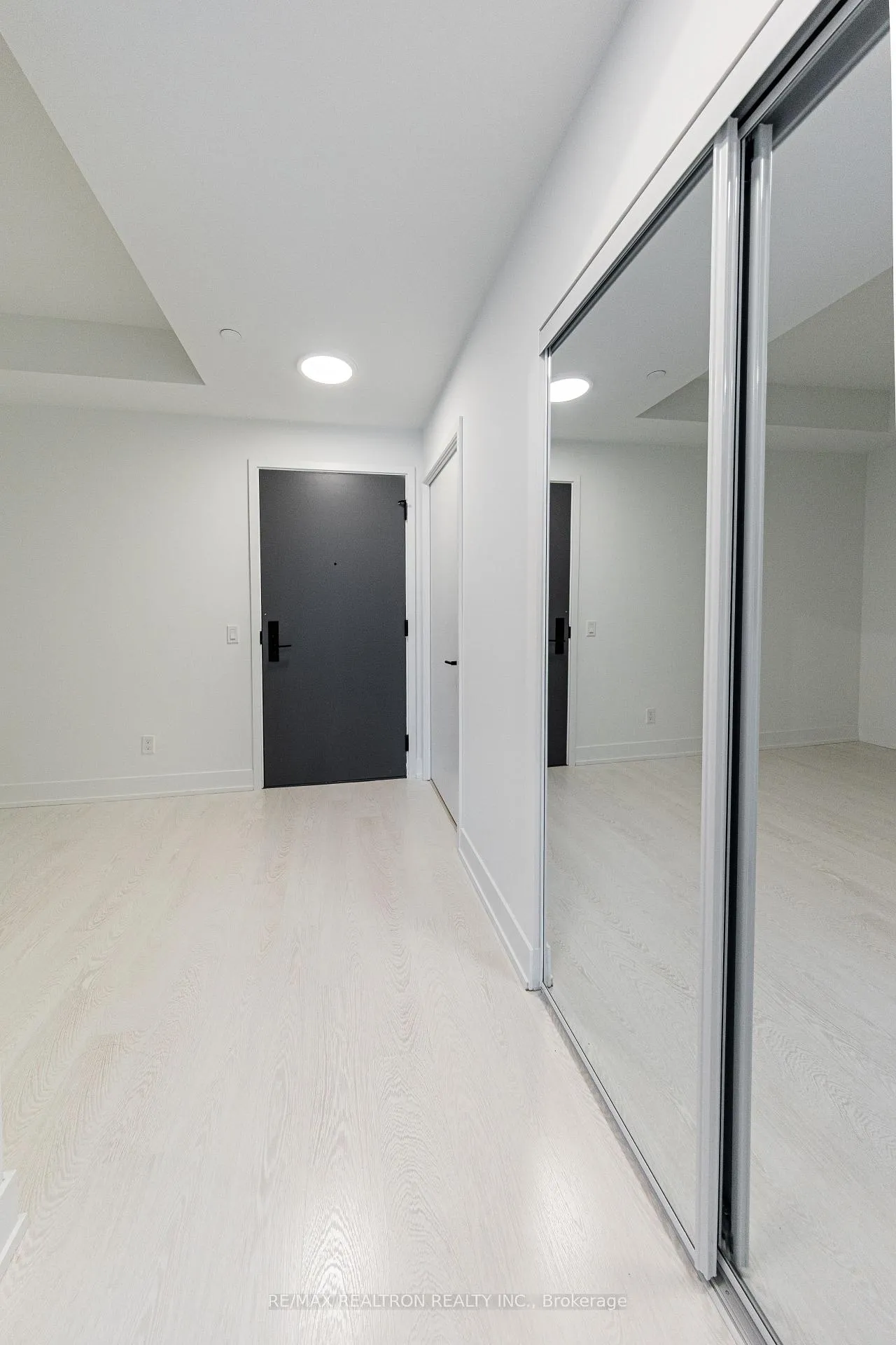 Photo 7 of Unit 3107, 308 Jarvis Street, Toronto, Church-Yonge Corridor — HOMEH