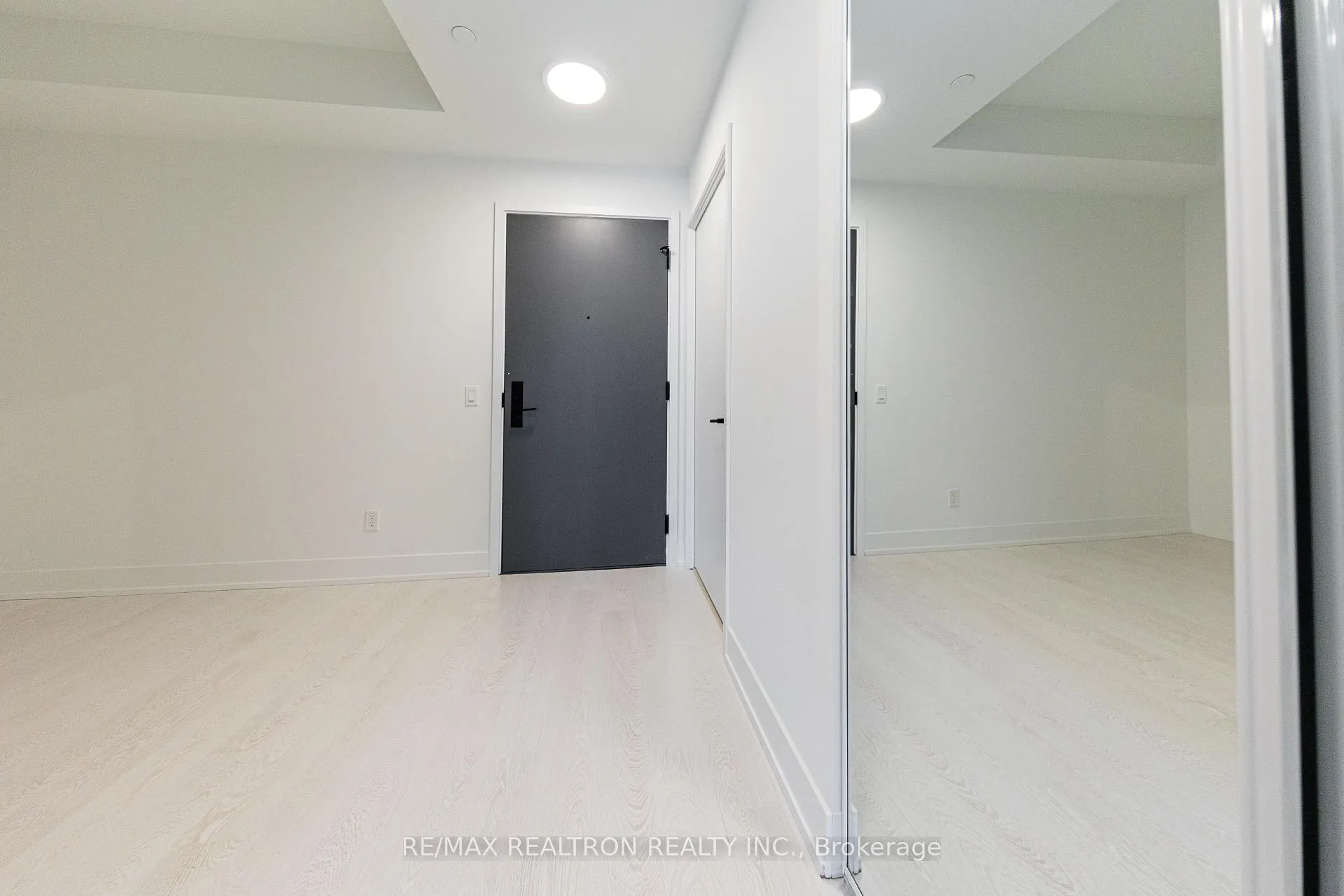 Photo 8 of Unit 3107, 308 Jarvis Street, Toronto, Church-Yonge Corridor — HOMEH