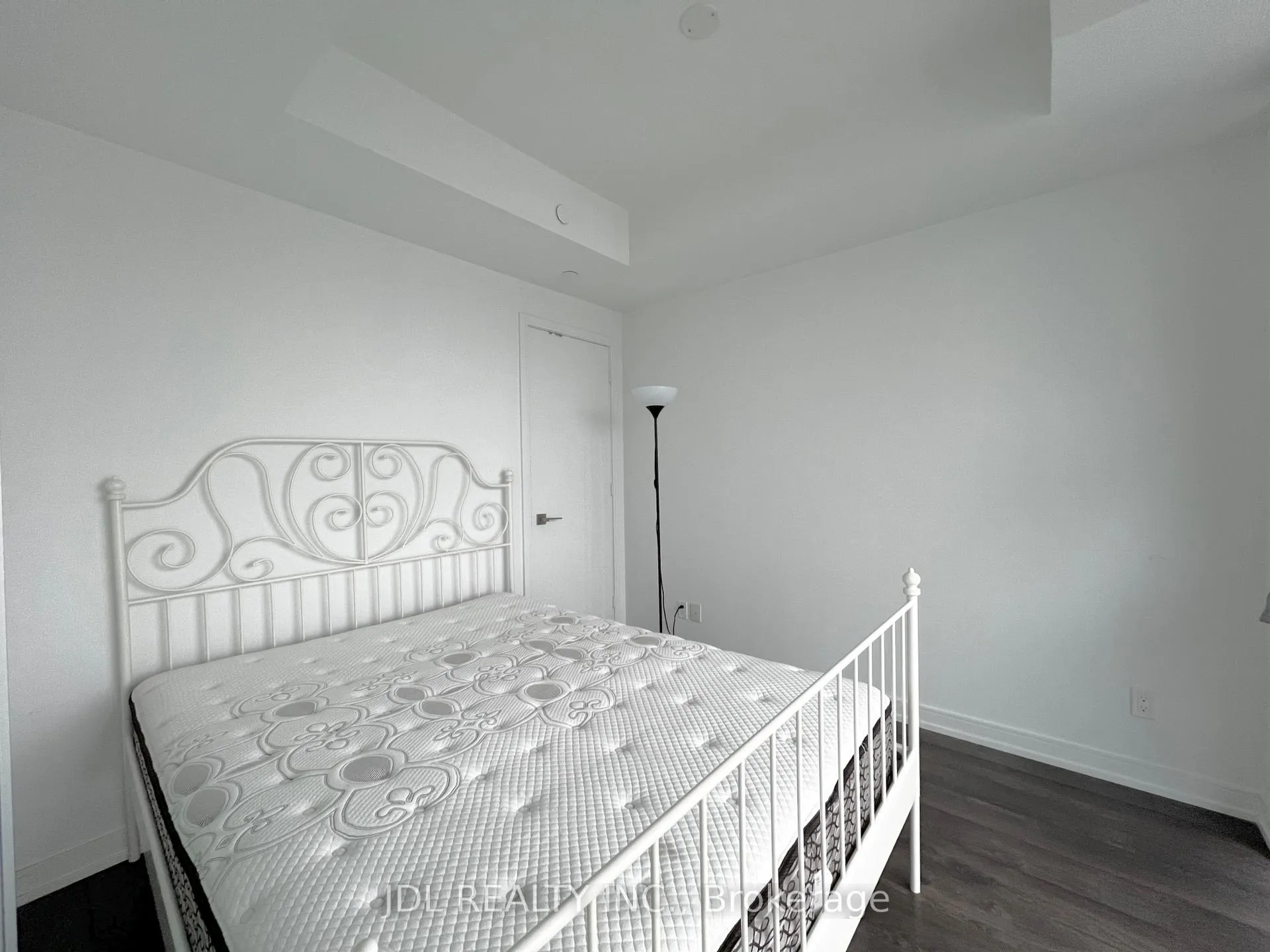 Photo 4 of Unit 2202, 28 Wellesley Street E, Toronto, Church-Yonge Corridor — HOMEH