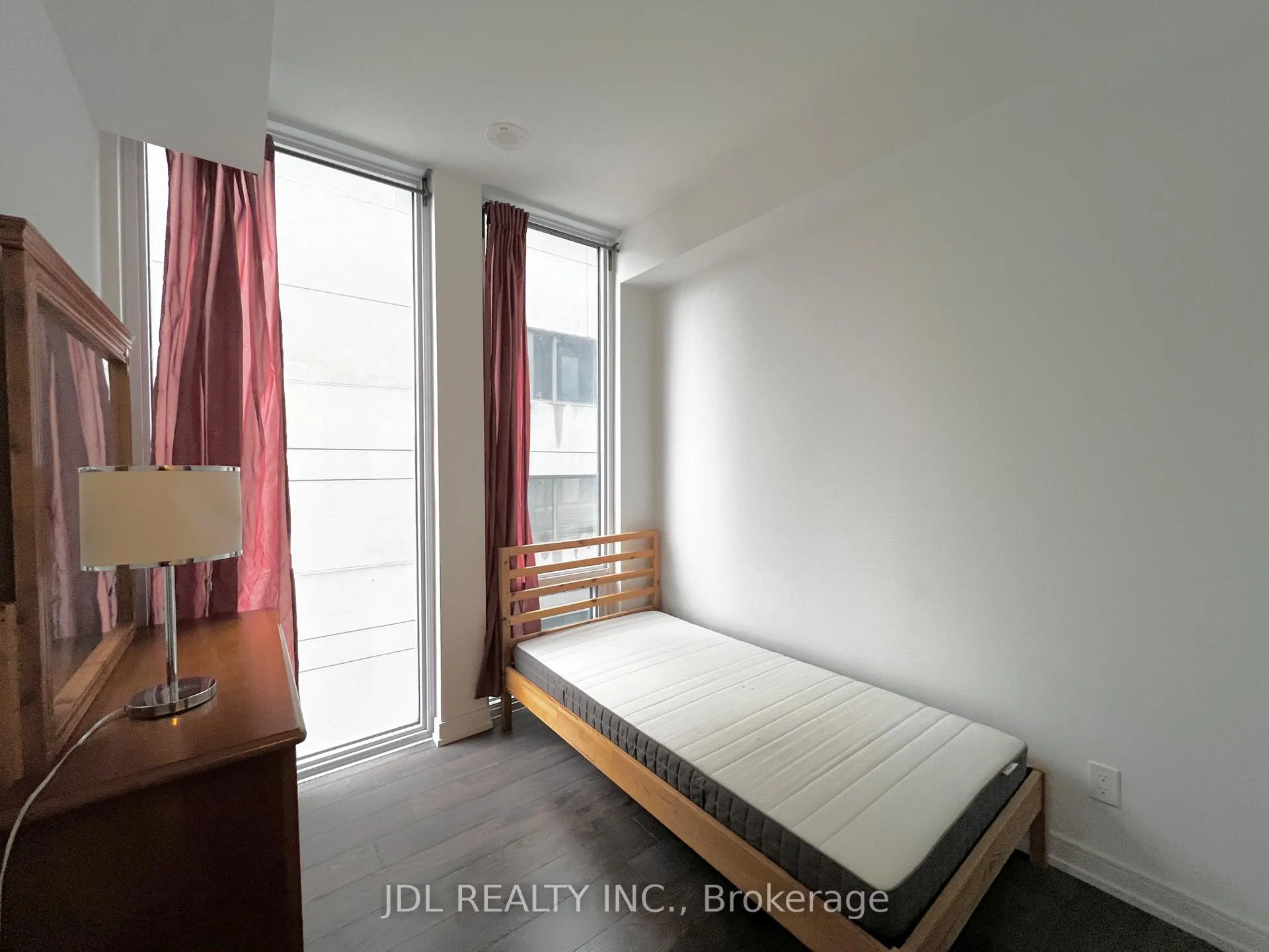Photo 5 of Unit 2202, 28 Wellesley Street E, Toronto, Church-Yonge Corridor — HOMEH