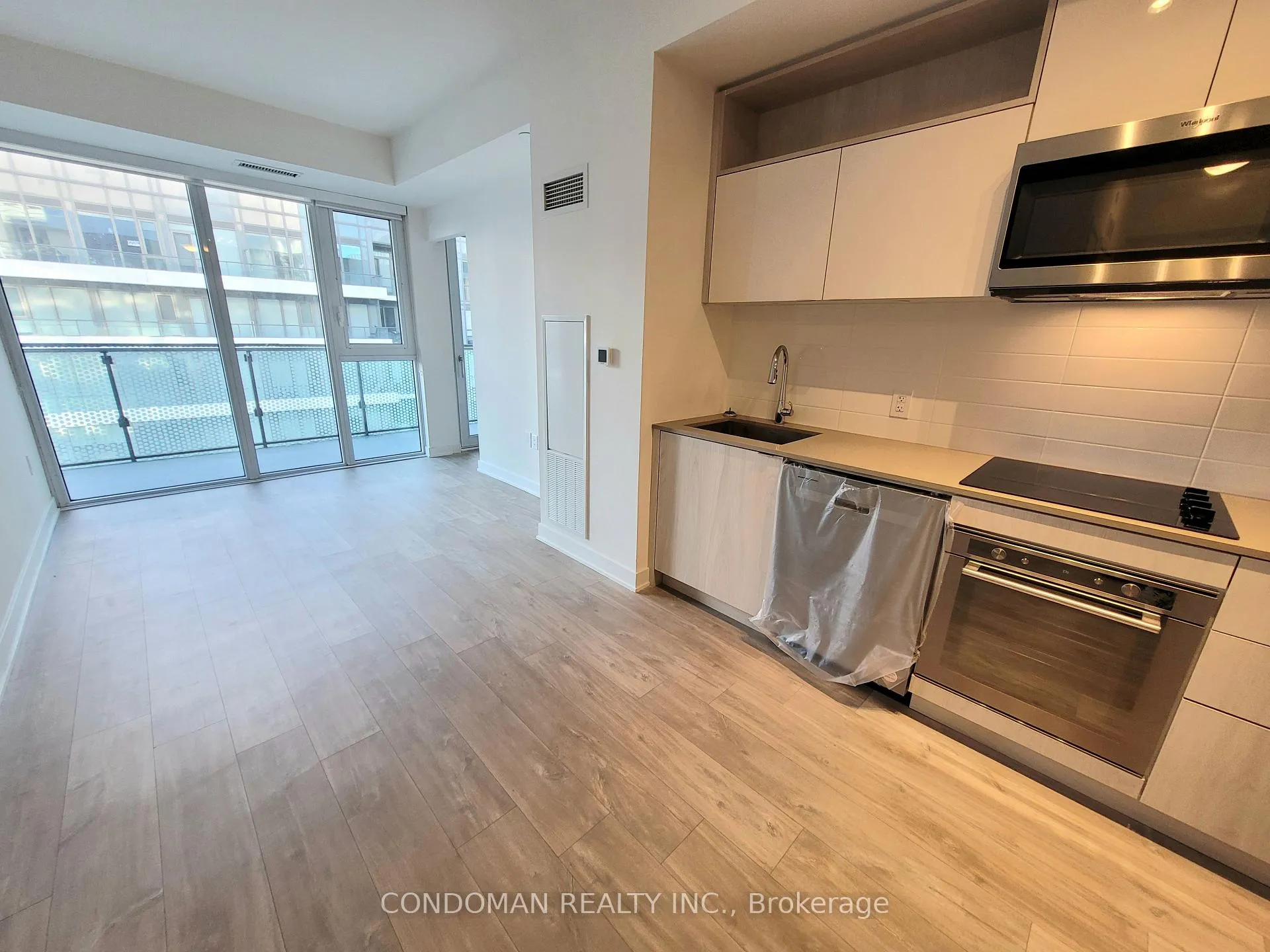 Photo 1 of Unit 1818, 60 Princess Street, Toronto, Waterfront Communities — HOMEH