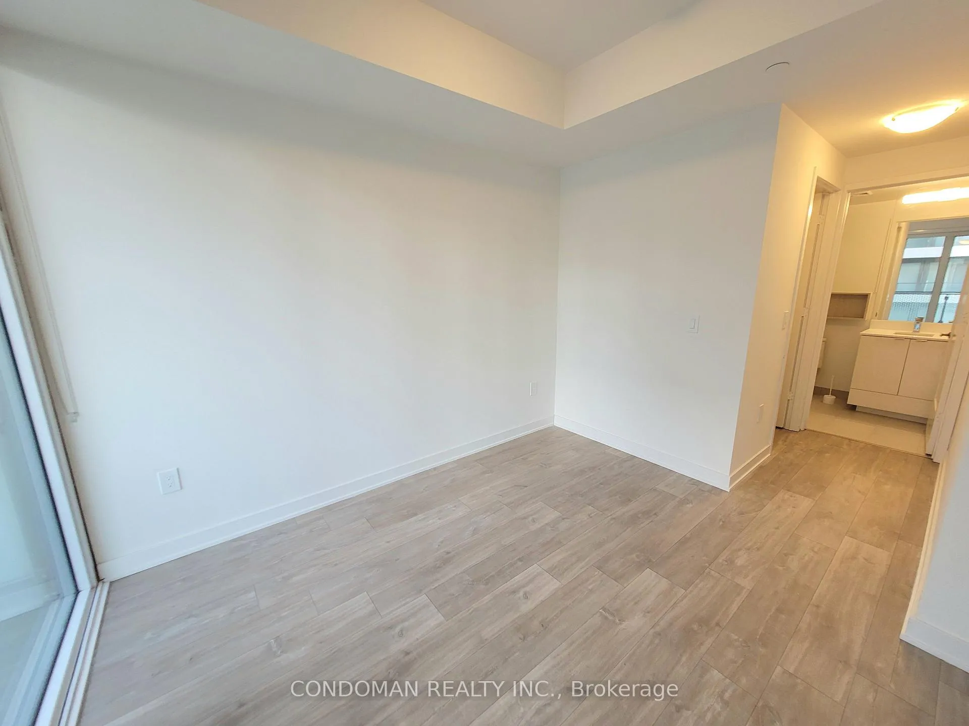 Photo 8 of Unit 1818, 60 Princess Street, Toronto, Waterfront Communities — HOMEH
