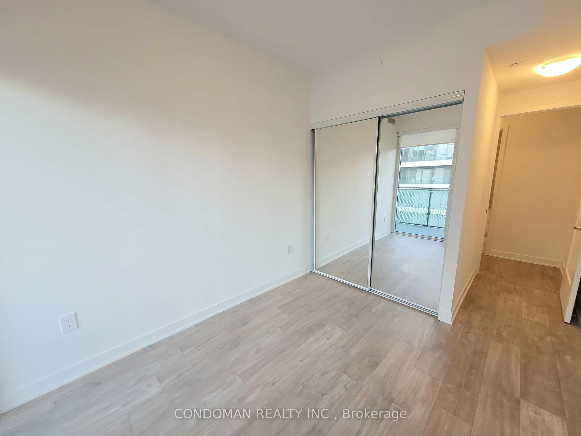 Photo 12 of Unit 1818, 60 Princess Street, Toronto, Waterfront Communities — HOMEH