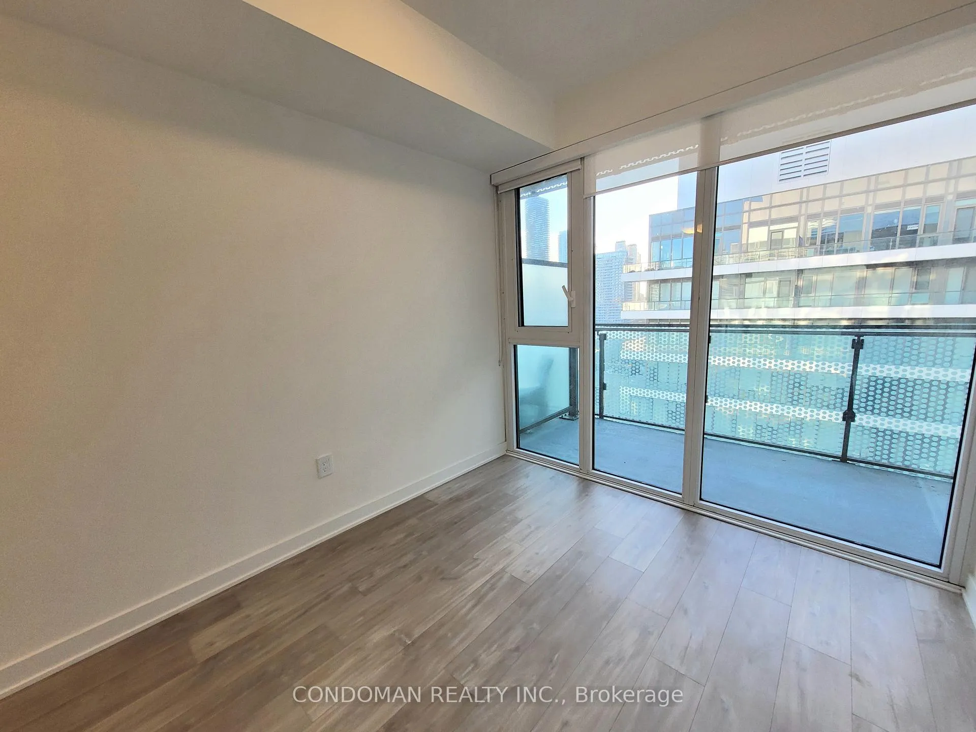 Photo 13 of Unit 1818, 60 Princess Street, Toronto, Waterfront Communities — HOMEH