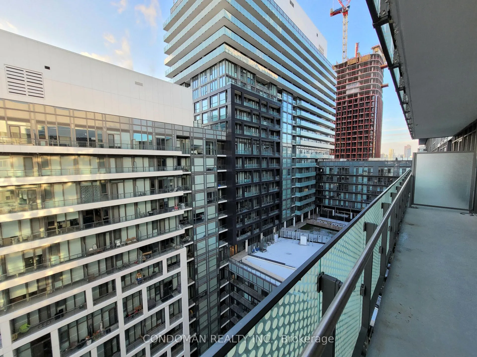 Photo 16 of Unit 1818, 60 Princess Street, Toronto, Waterfront Communities — HOMEH