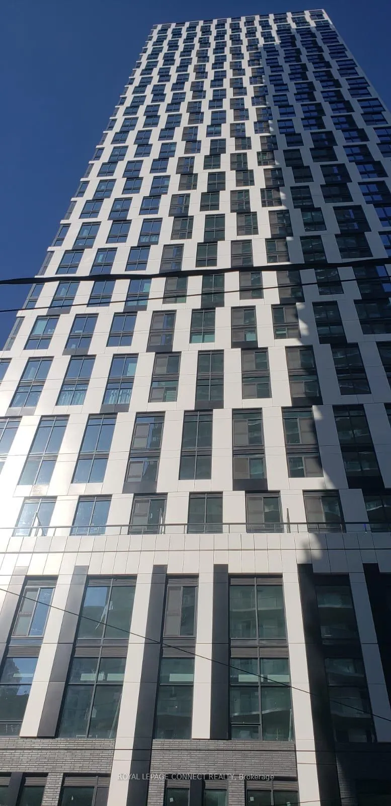 Front of Unit 4705, 252 church Street