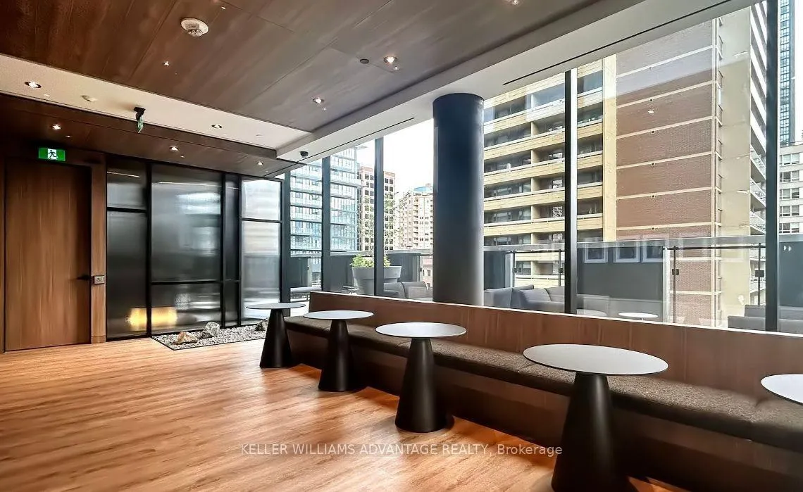 Photo 15 of Unit 4707, 55 Charles Street, Toronto, Church-Yonge Corridor — HOMEH