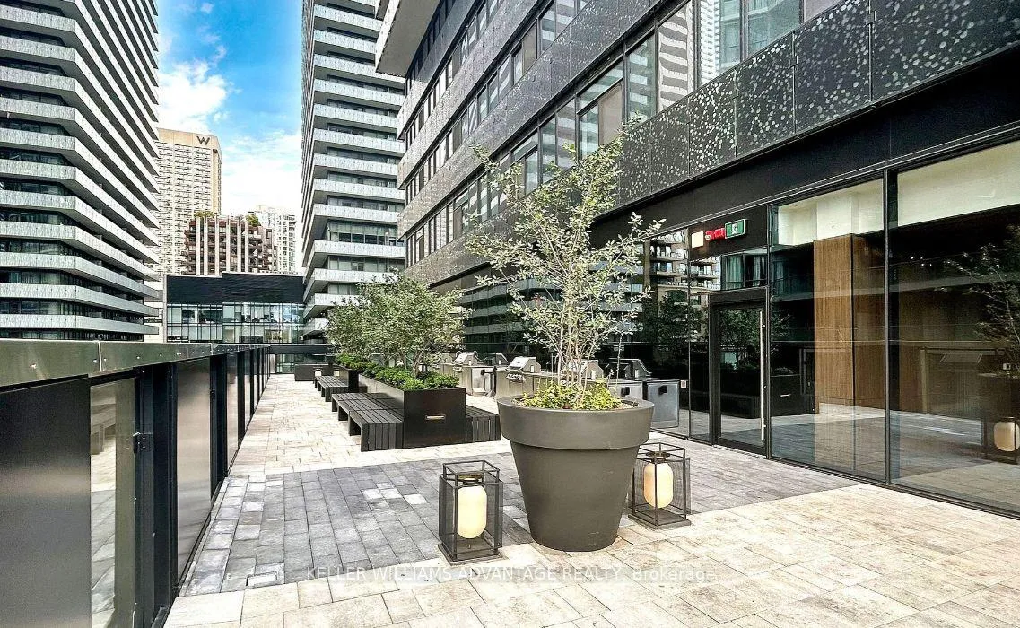 Photo 17 of Unit 4707, 55 Charles Street, Toronto, Church-Yonge Corridor — HOMEH