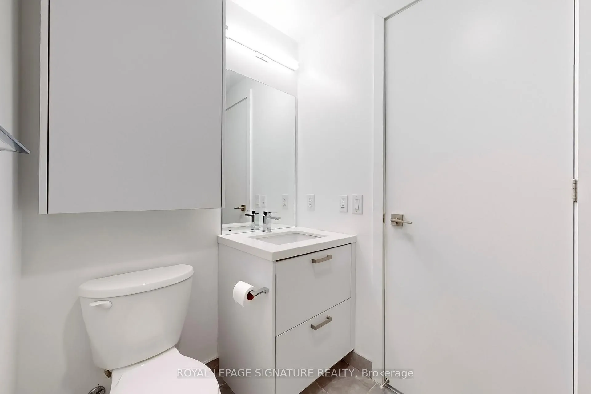 Photo 6 of Unit 1002, 55 Ontario Street, Toronto, Moss Park — HOMEH