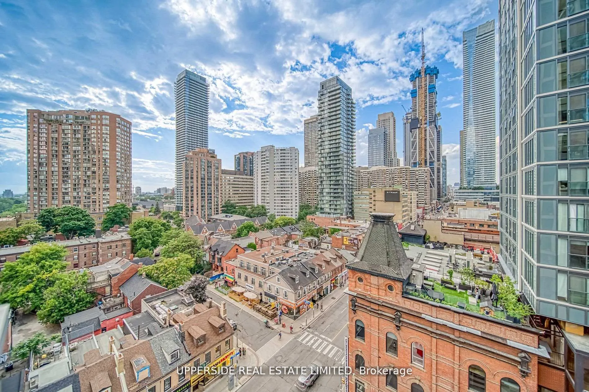 Photo 3 of Unit 1016, 1 Gloucester Street, Toronto, Church-Yonge Corridor — HOMEH