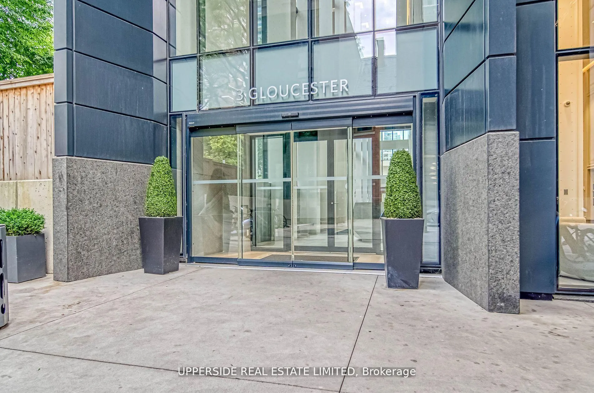 Photo 4 of Unit 1016, 1 Gloucester Street, Toronto, Church-Yonge Corridor — HOMEH