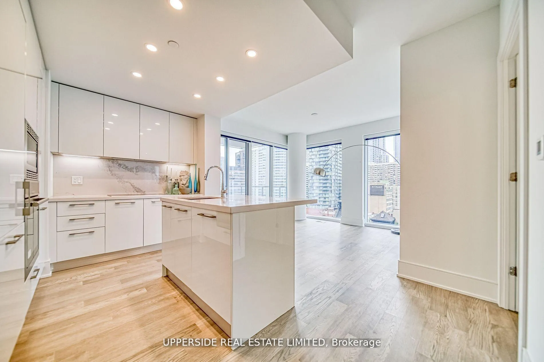 Photo 15 of Unit 1016, 1 Gloucester Street, Toronto, Church-Yonge Corridor — HOMEH