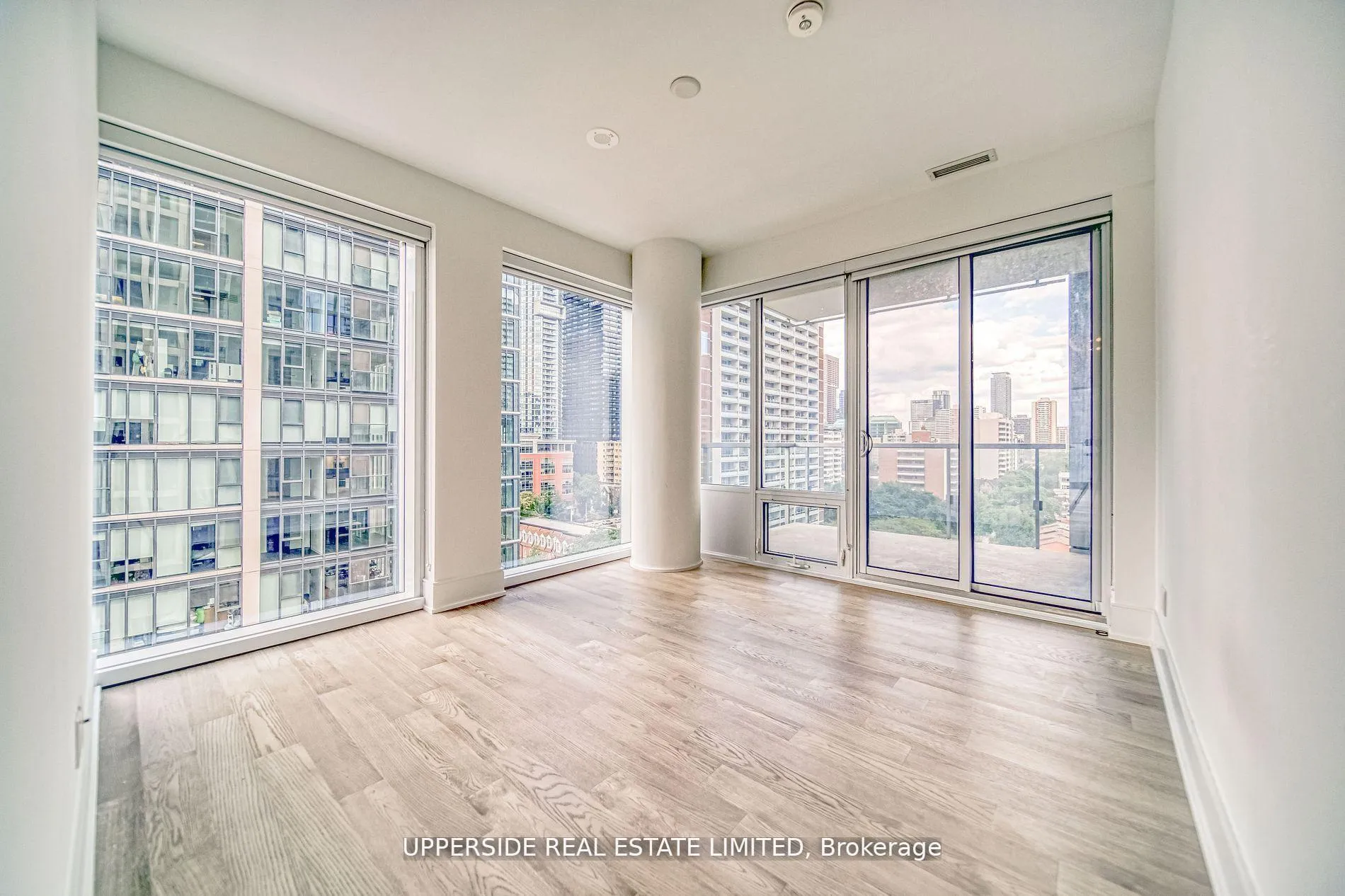 Photo 16 of Unit 1016, 1 Gloucester Street, Toronto, Church-Yonge Corridor — HOMEH