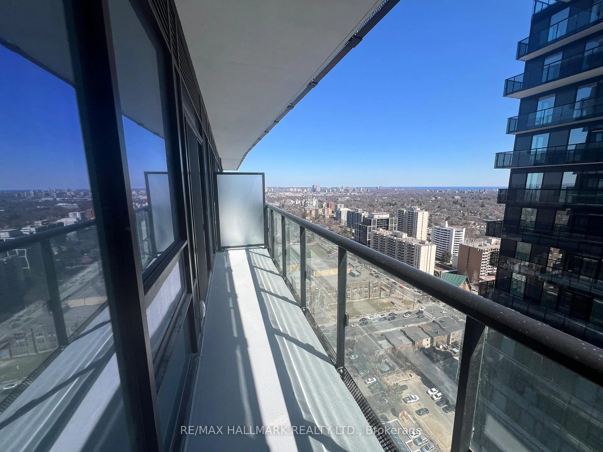 Photo 8 of Unit 2913, 117 Broadway Avenue, Toronto, Mount Pleasant East — HOMEH