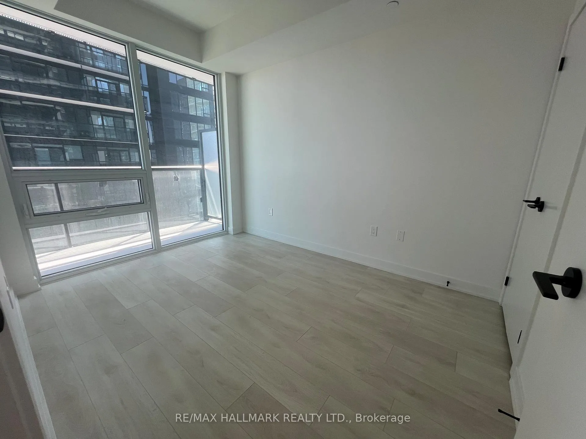 Photo 10 of Unit 2913, 117 Broadway Avenue, Toronto, Mount Pleasant East — HOMEH