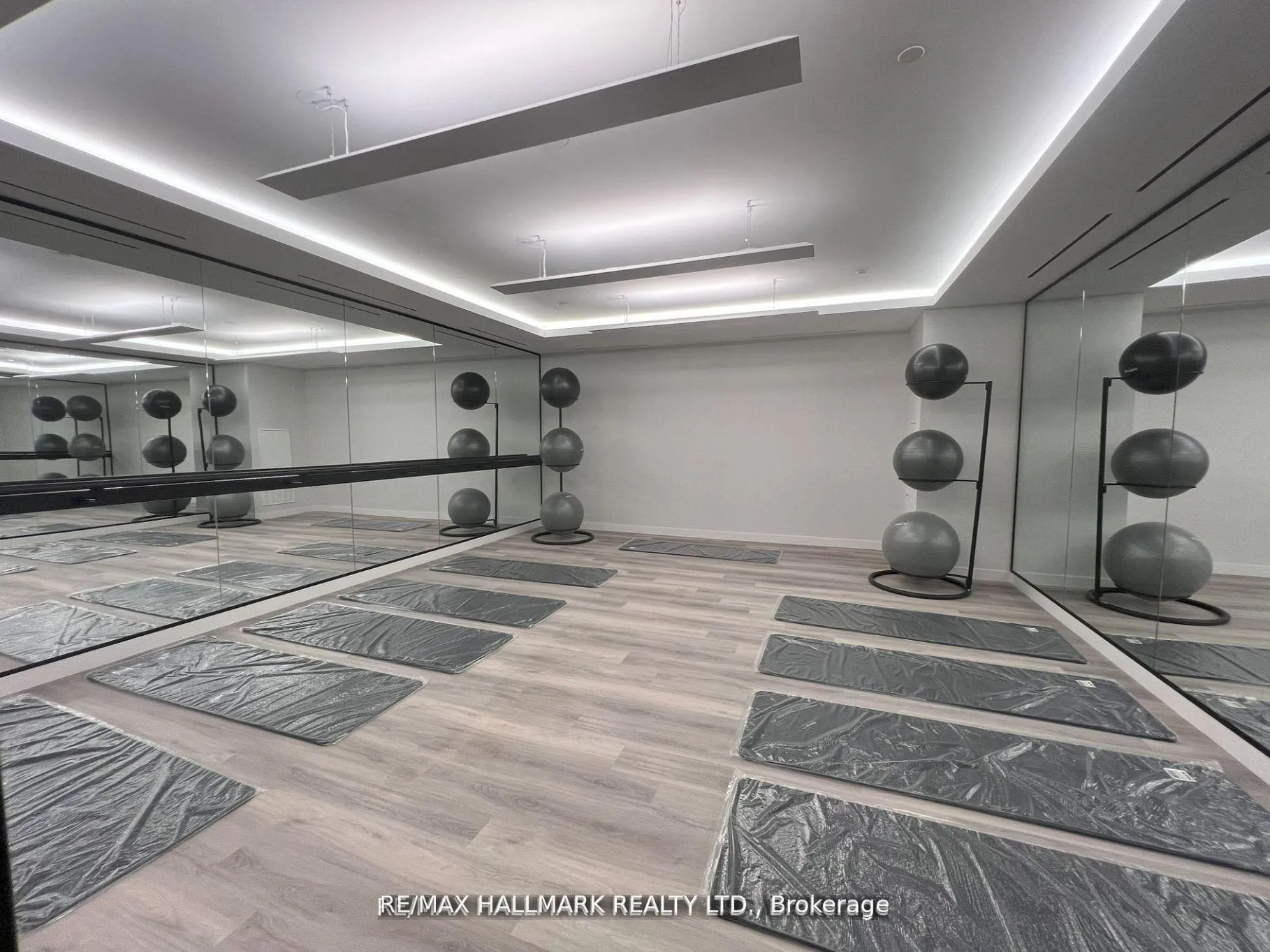 Photo 19 of Unit 2913, 117 Broadway Avenue, Toronto, Mount Pleasant East — HOMEH