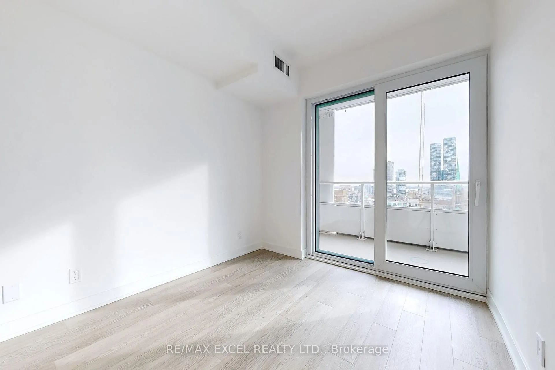 Photo 7 of Unit 1710, 111 Queen Street E, Toronto, Church-Yonge Corridor — HOMEH