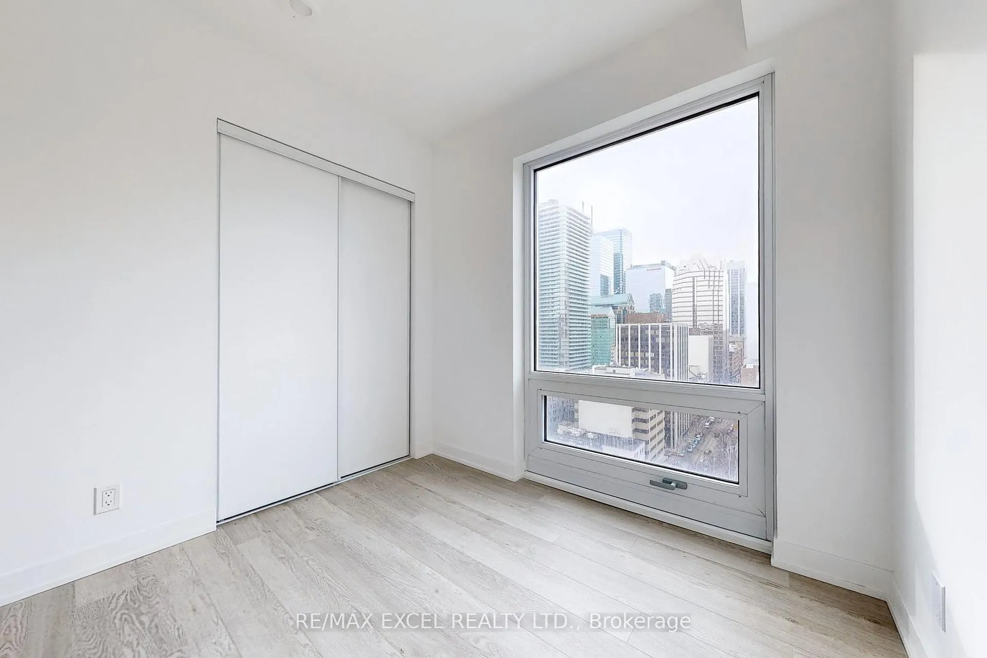 Photo 9 of Unit 1710, 111 Queen Street E, Toronto, Church-Yonge Corridor — HOMEH