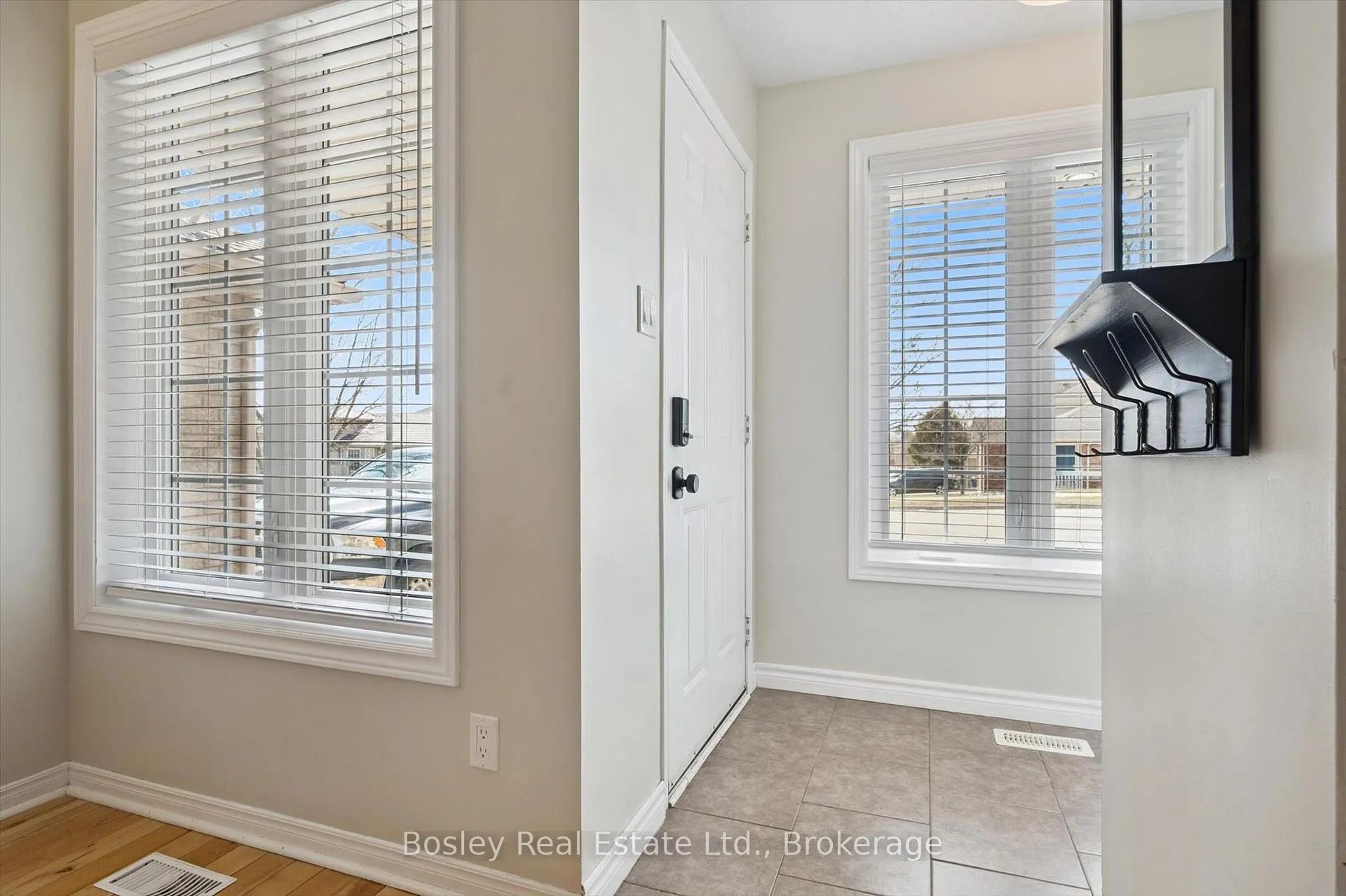 Photo 4 of 143 Bradson Drive, Guelph, Grange Road — HOMEH