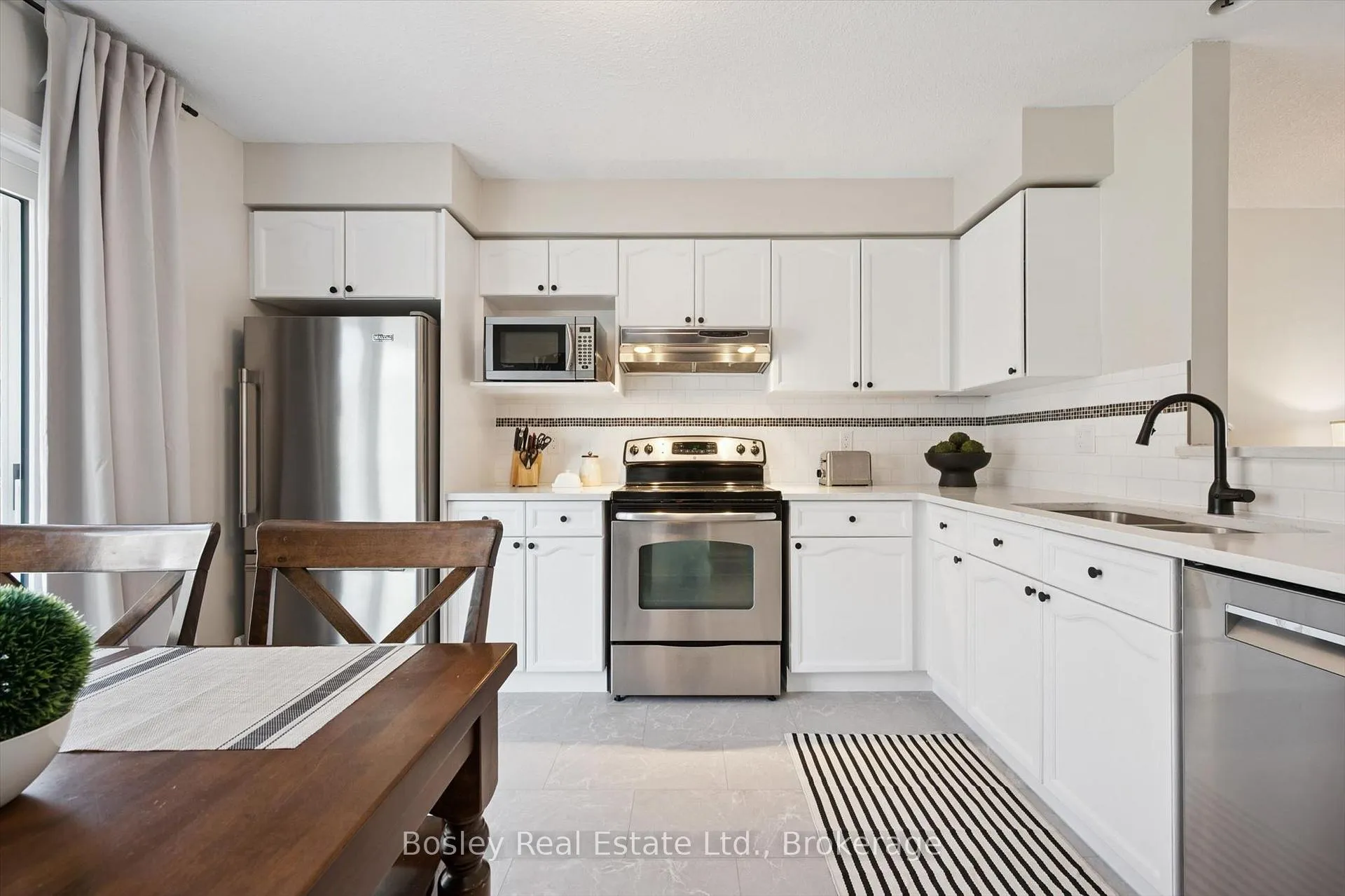 Photo 13 of 143 Bradson Drive, Guelph, Grange Road — HOMEH