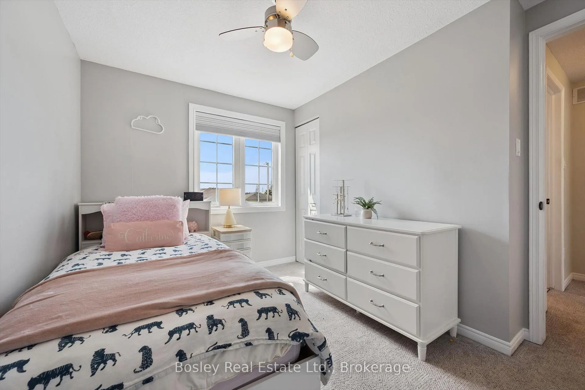 Photo 23 of 143 Bradson Drive, Guelph, Grange Road — HOMEH