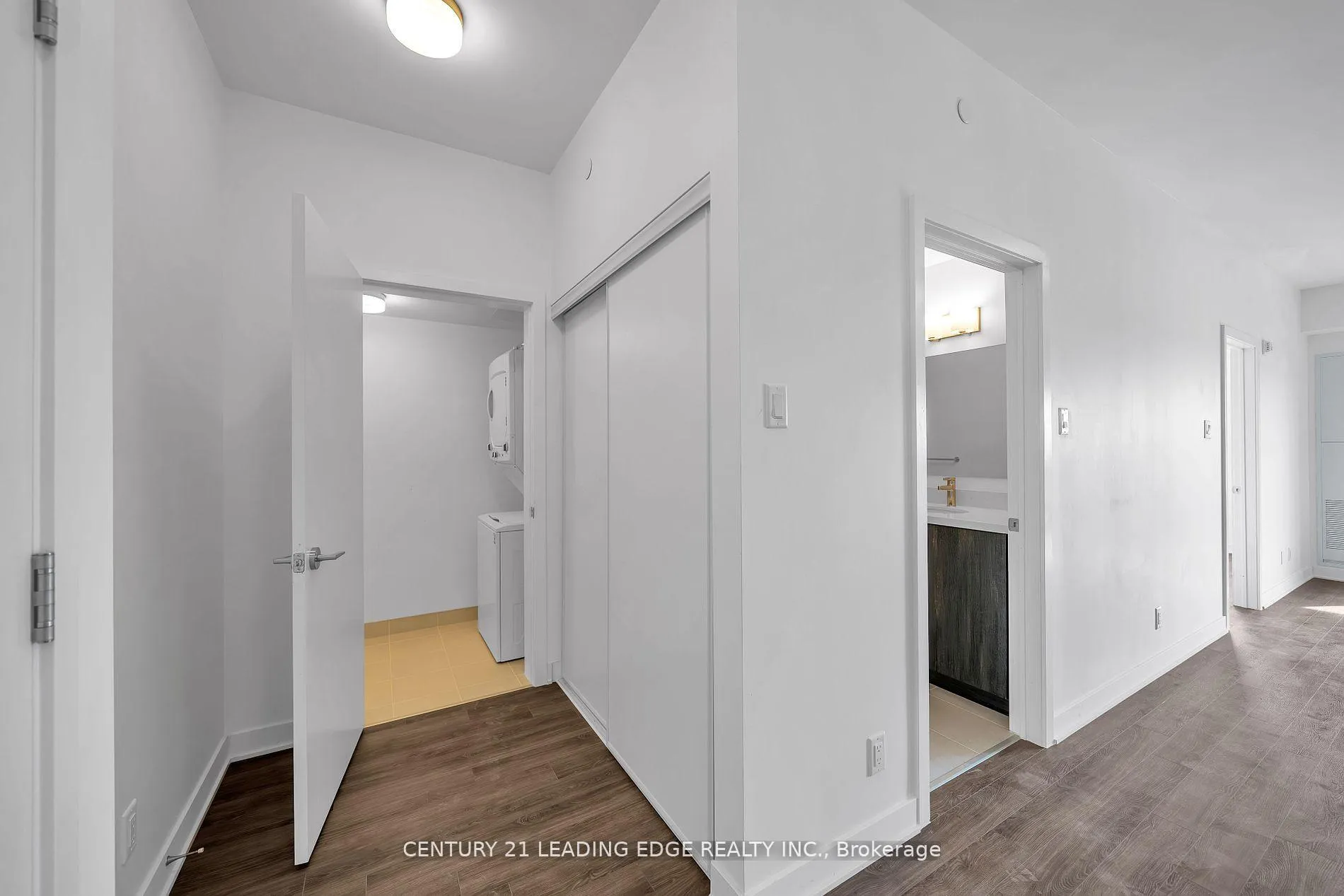 Photo 13 of Unit 811, 55 Clarington Boulevard, Clarington, Bowmanville — HOMEH