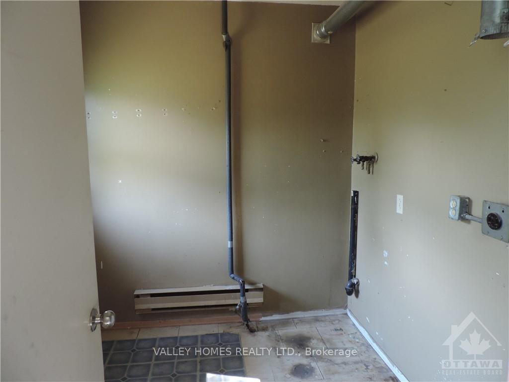 Photo 5 of 340 Pattie Drive, Carleton Place — HOMEH