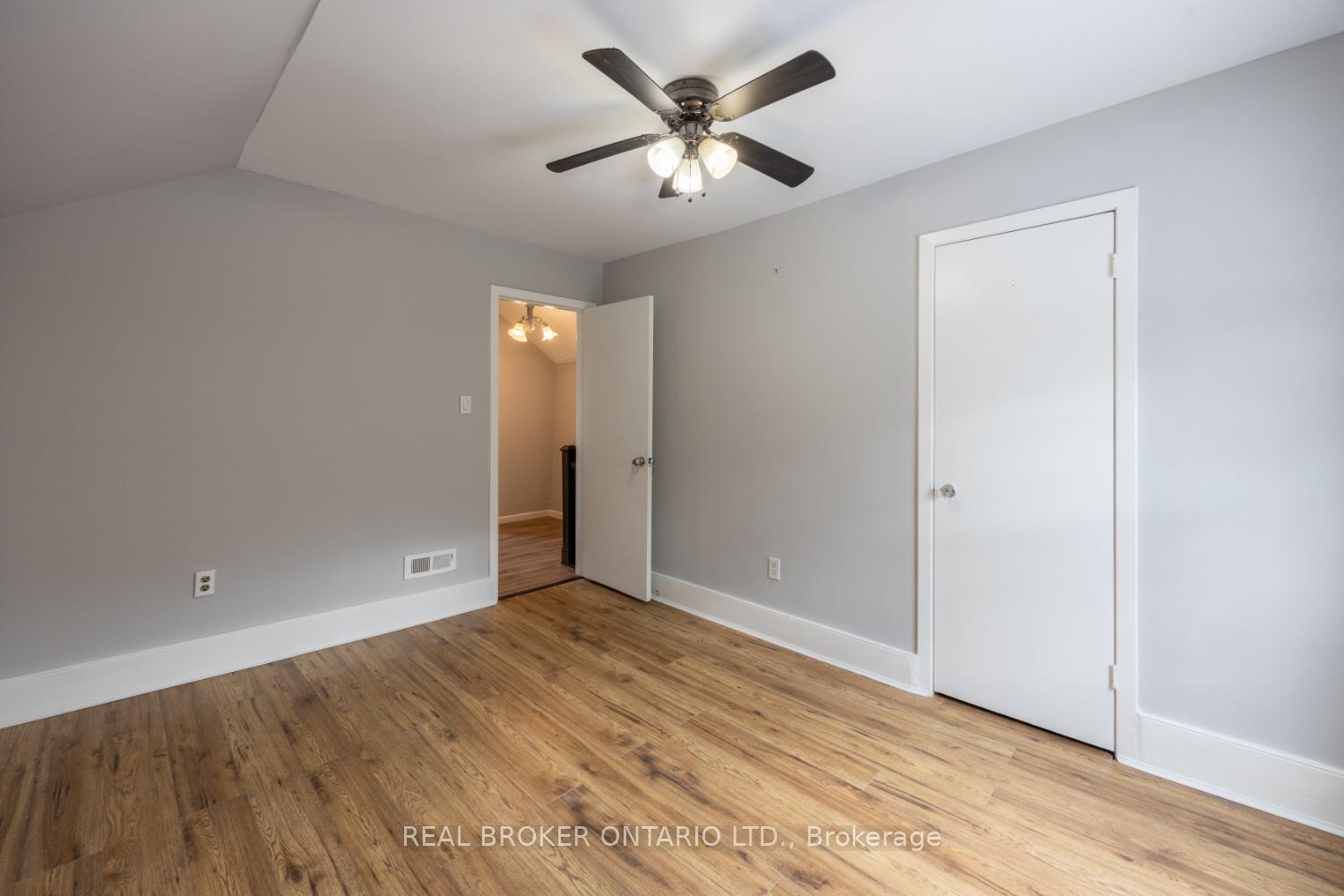 Photo 15 of 113 Baldwin Street, Clarington, Newcastle — HOMEH
