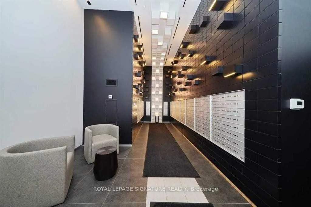 Photo 3 of Unit 2516, 195 Redpath Avenue, Toronto, Mount Pleasant West — HOMEH