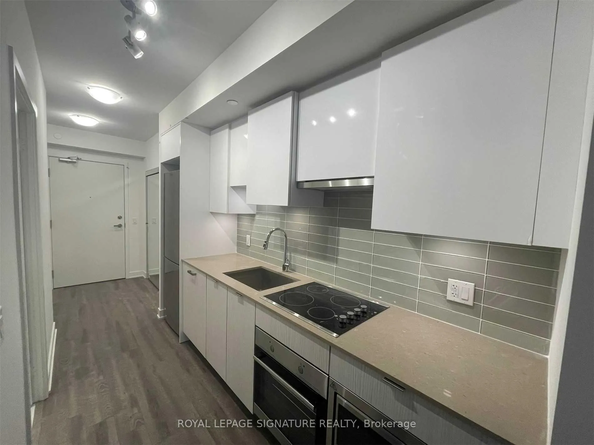 Photo 5 of Unit 2516, 195 Redpath Avenue, Toronto, Mount Pleasant West — HOMEH